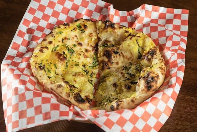Garlic Naan (Naan à l’ail)